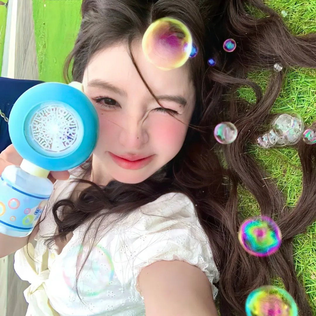 小可怜被偷人生，顶级家族来团宠